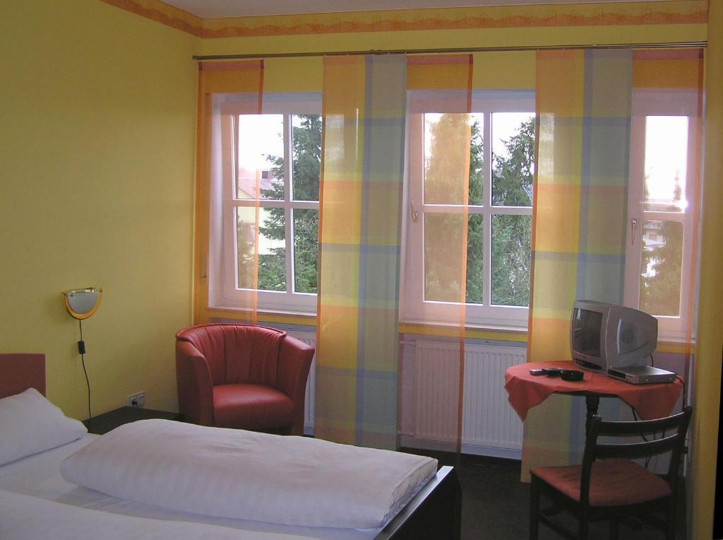 Hotel Pfaffenhof Lich Phòng bức ảnh