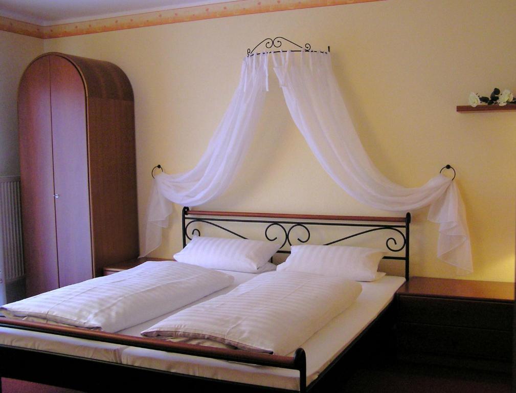 Hotel Pfaffenhof Lich Phòng bức ảnh